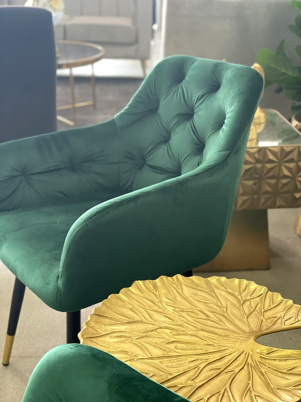 Color dramático verde esmeralda